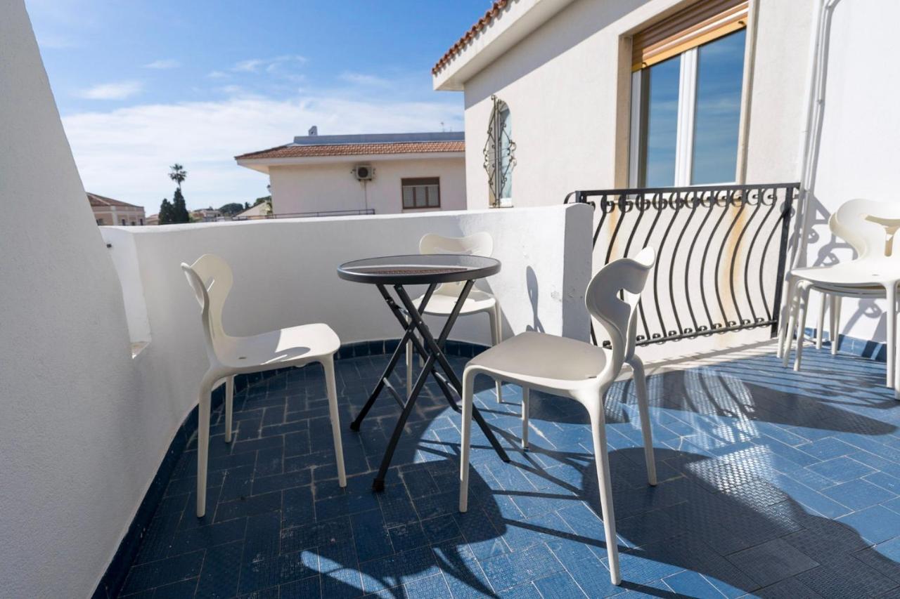 B&B Sea Terrace Aci Castello Buitenkant foto